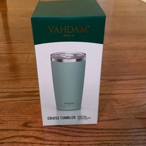 Vahdam teas cruiser tumbler NEW IN BOX 19.9 oz